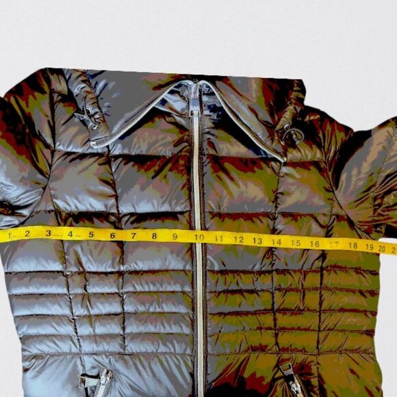 Karl Lagerfeld Paris Women's Lightweight Packable Puffer Down Jacket Size Medium - Picture 15 of 16